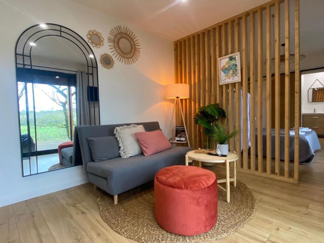 Les Cabanes Du Lac - Spa - Petit Dejeune - Cabane Du Frene & Cabane Du Chene Premium Sevignacq Room photo